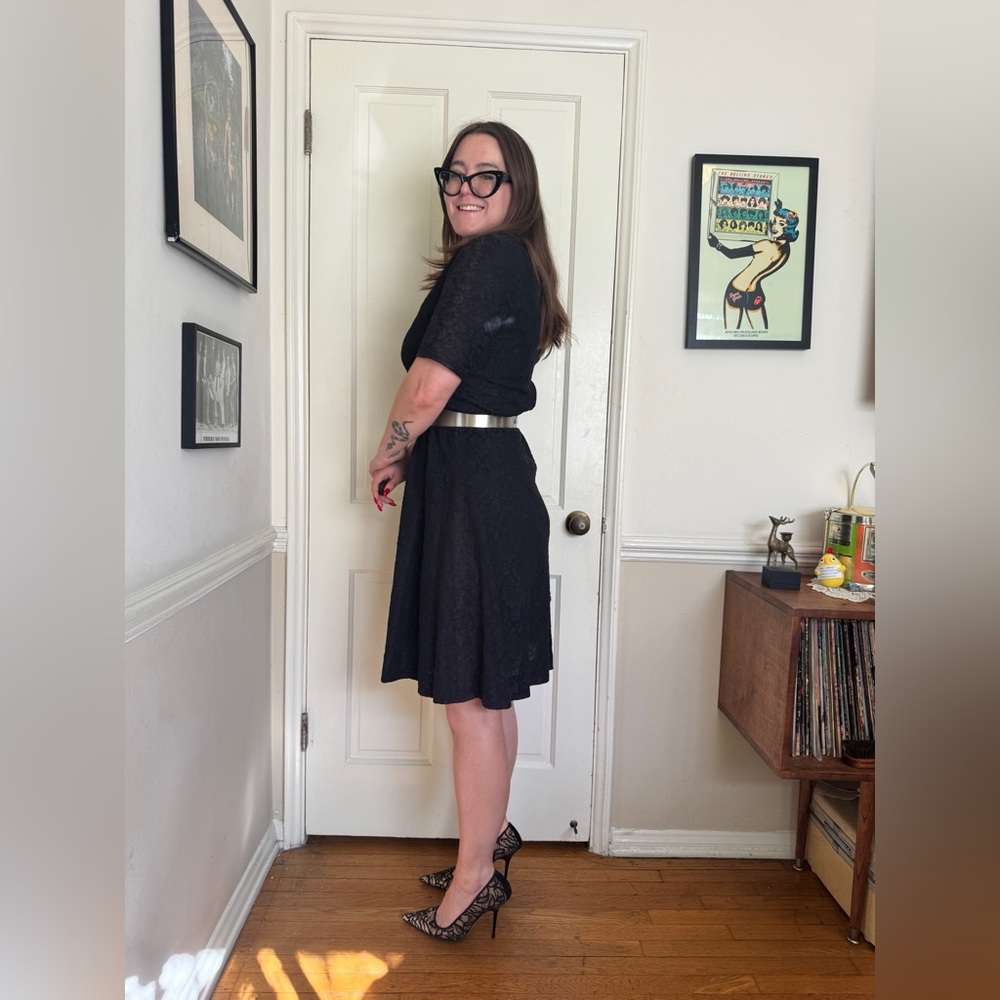 60s Vintage Black Lace fit and Flare Dress with 3/4 length sleeves - Picture 2 of 7